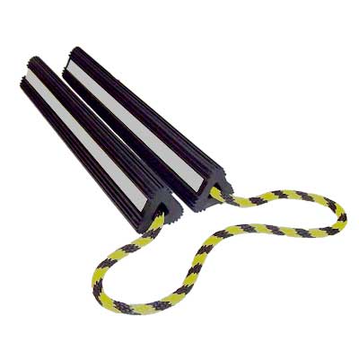 https://www.wheelchocks.info/products/arc24r/arc24r_1_400.jpg
