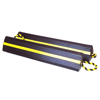 https://www.wheelchocks.info/products/arg24r/arg24r_1_400.jpg